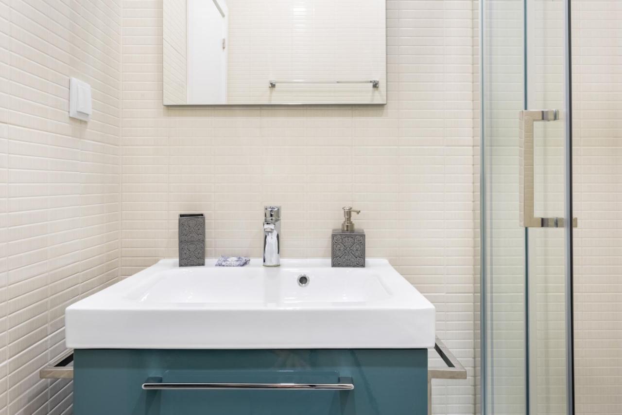 Joivy Bright And Beautiful 4br 5 Mins To Rato Subway Apartment Lissabon