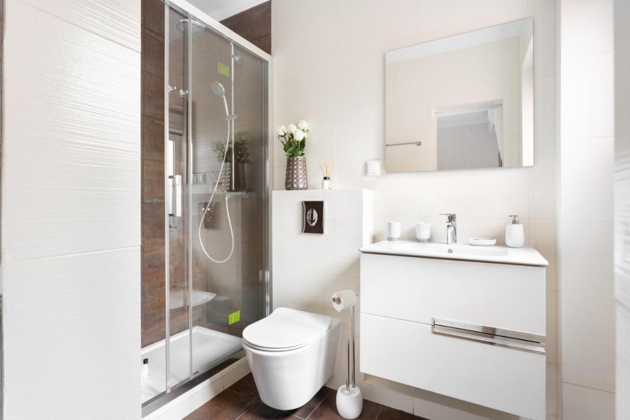 Joivy Bright And Beautiful 4br 5 Mins To Rato Subway Apartment Lissabon